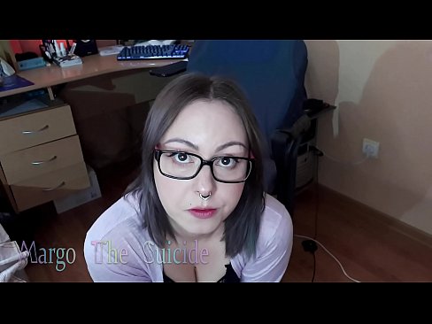 ❤️ Sexig tjej med glasögon suger Dildo djupt på kamera ☑ Sexvideo at us sv.onlyhdporn.ru ❤